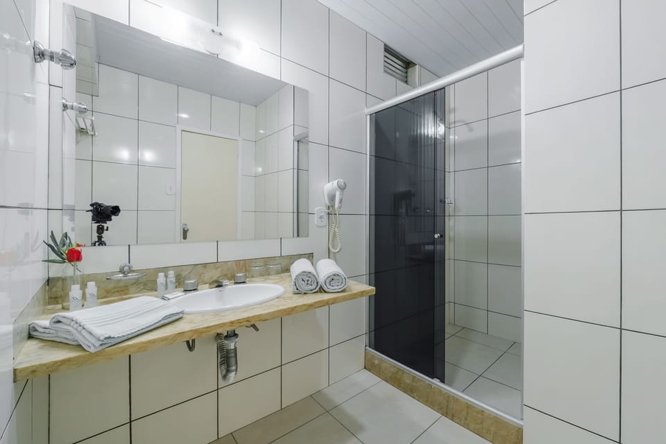 Shower, free toiletries, hair dryer, towels