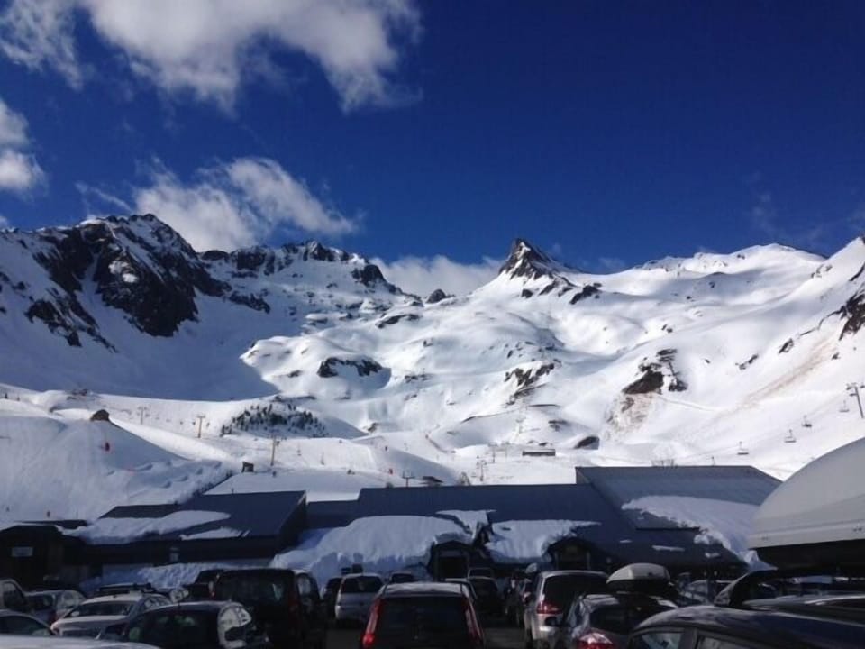Snow and ski sports