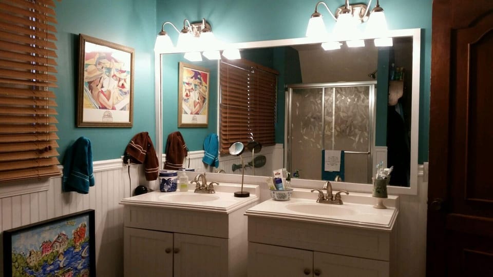 Master bath sinks and large shower.