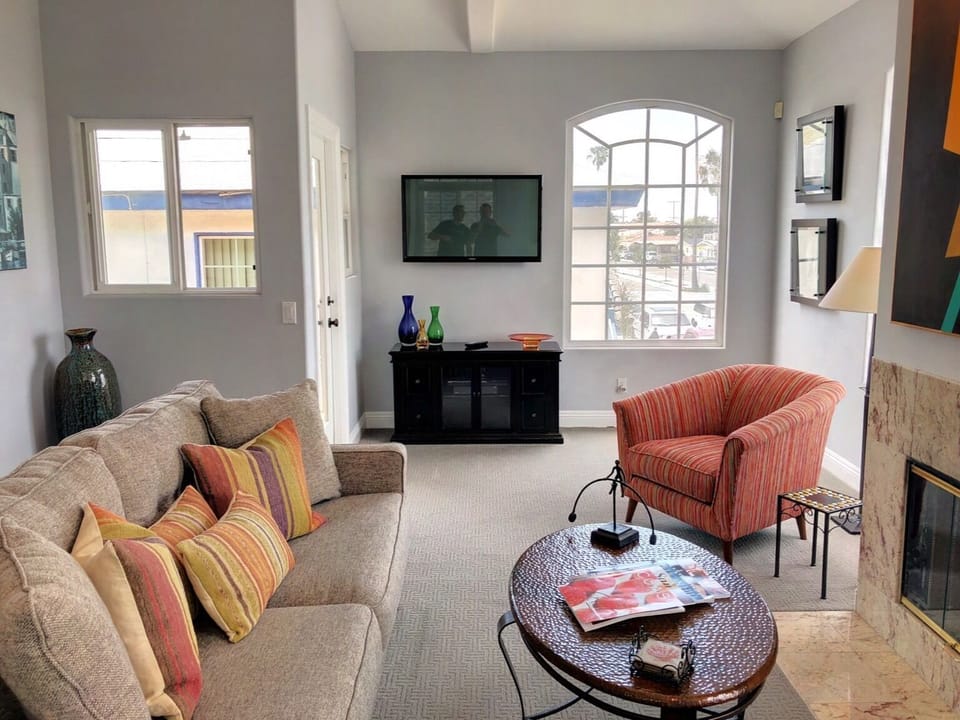 Living Room View-60 Inch TV with Cable and DVR!