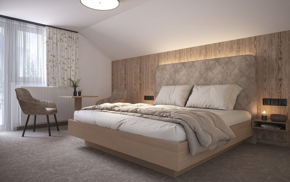 Hypo-allergenic bedding, in-room safe, desk, blackout drapes