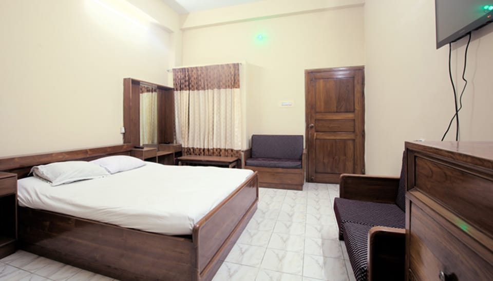 Economy Double Room | Bed sheets