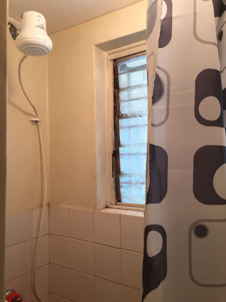 Deluxe Double Room, Private Bathroom | Bathroom | Towels