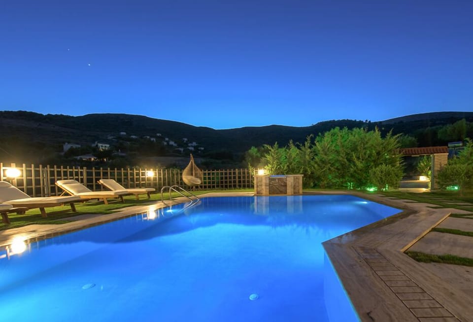 Private pool