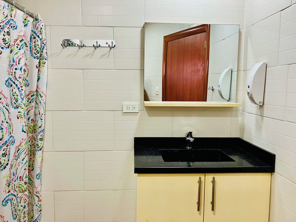 Elite Double Room | WiFi (free), bed sheets