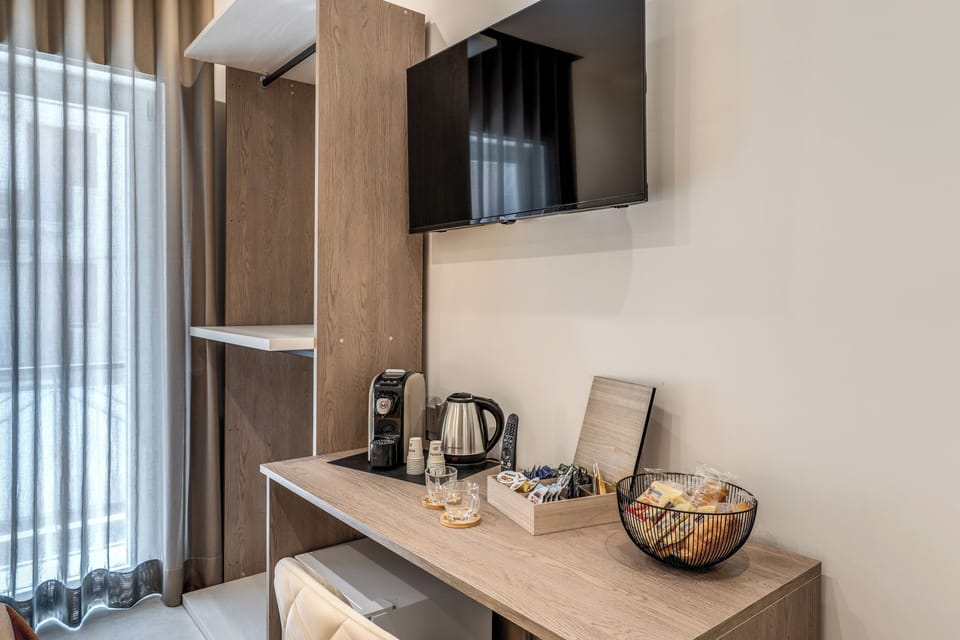 Elite Room | Desk, soundproofing, WiFi (free)