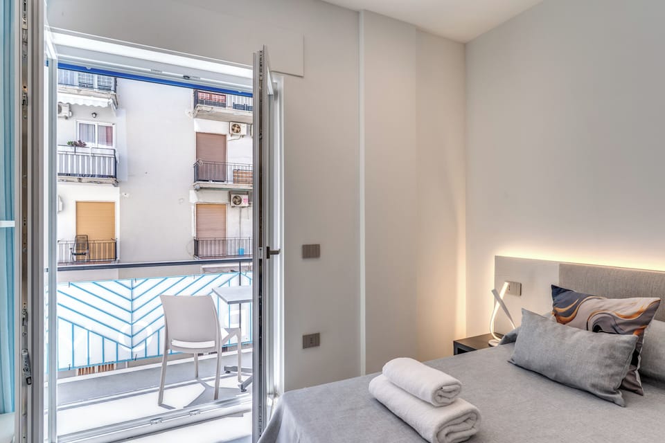 Deluxe Room | Balcony