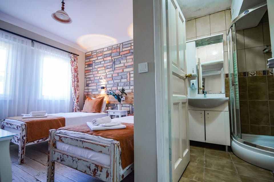 Economy Twin Room, Garden View | Premium bedding, free WiFi, bed sheets