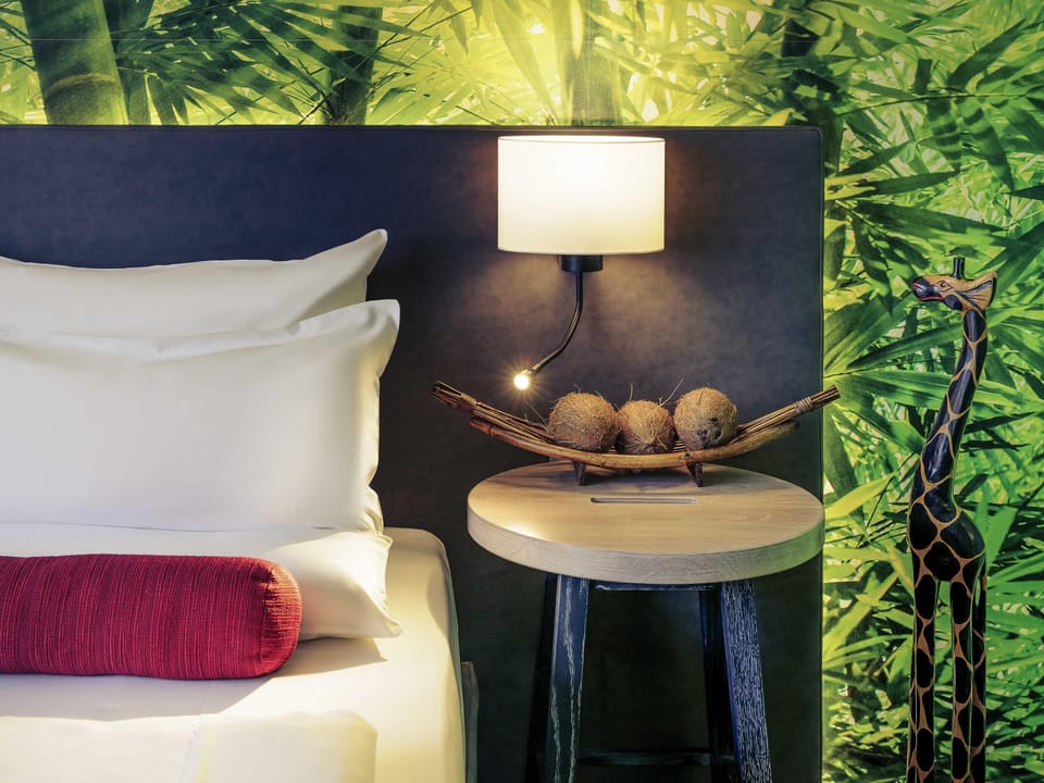 Hypo-allergenic bedding, free minibar, in-room safe, desk