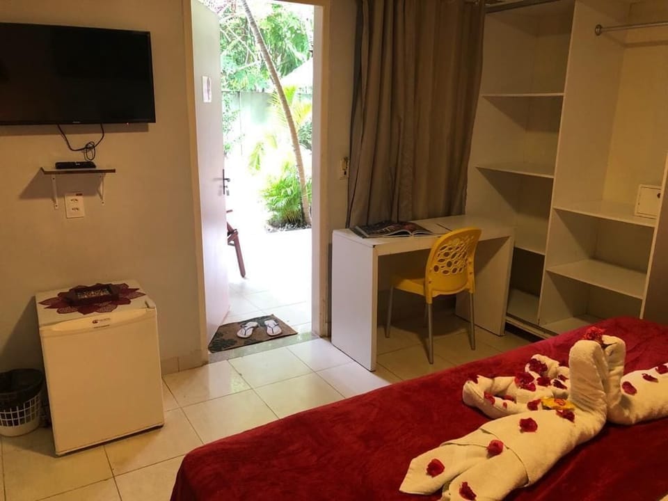 Quadruple Room | Minibar, iron/ironing board, free WiFi, bed sheets