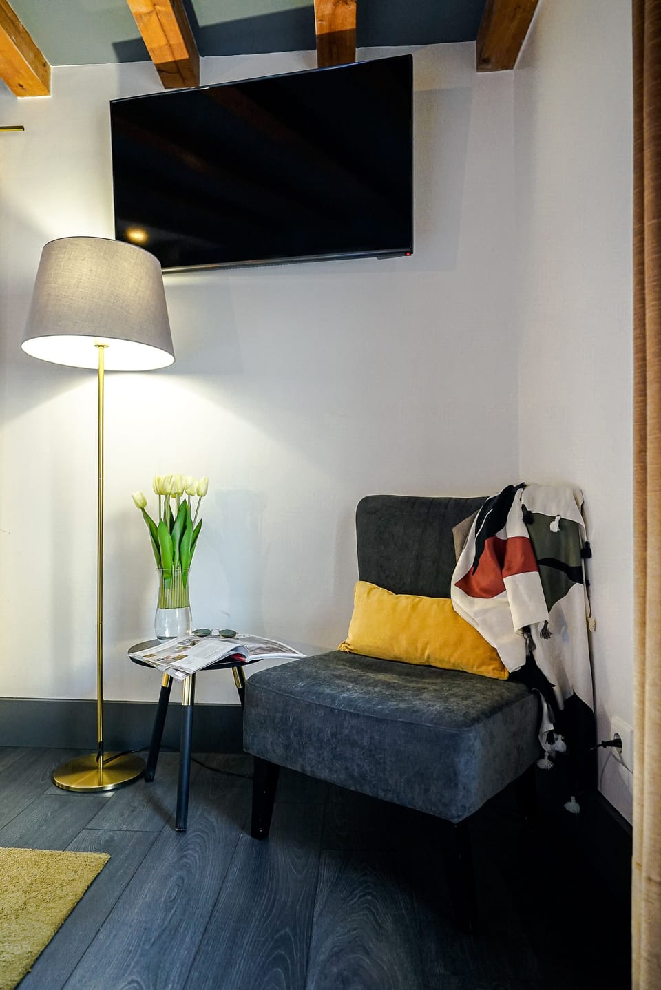 Double Room, River View | Free WiFi, bed sheets