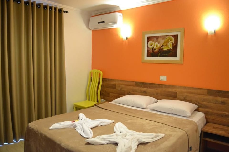 Standard Double Room | Minibar, blackout drapes, free WiFi, bed sheets