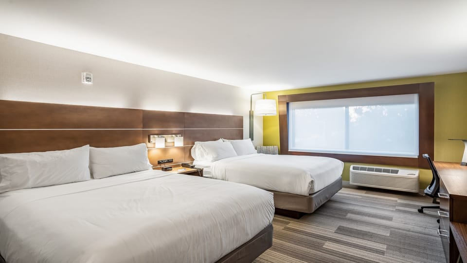 In-room safe, desk, laptop workspace, blackout drapes