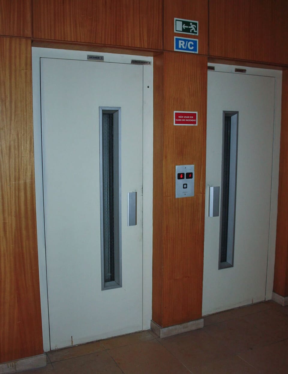Elevadores (2)