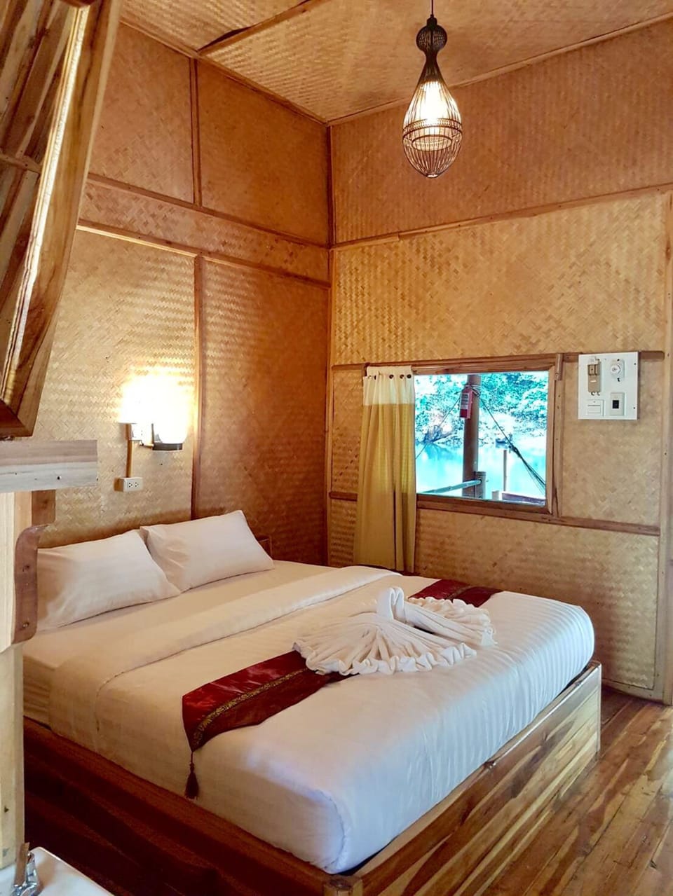 Raft Room | Rollaway beds