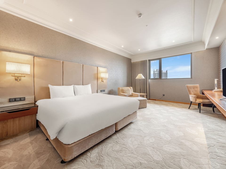 Standard Double Room | Down comforters, desk, laptop workspace, soundproofing