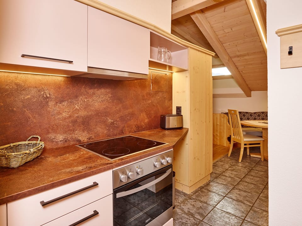 Apartment (Andreas) | Private kitchen | Stovetop, cookware/dishes/utensils