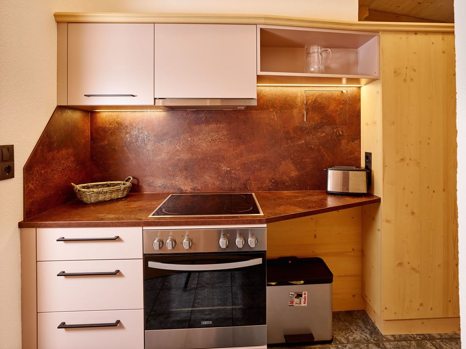 Stovetop, cookware/dishes/utensils