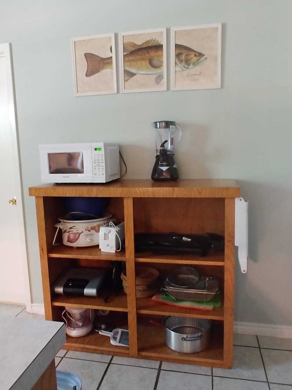 Many Appliances for your use in the kitchen.