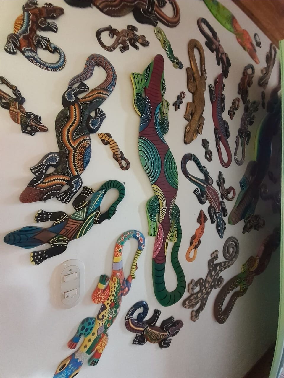 Artisan Gecko wall
