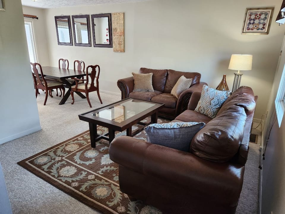 Spacious gathering area.  Smart TV w/Stream.  Excellent WIFI