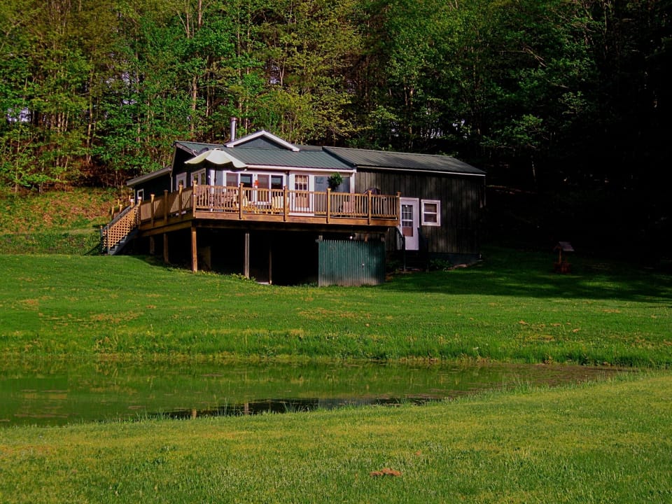 Pleasant Valley Hideaway front view