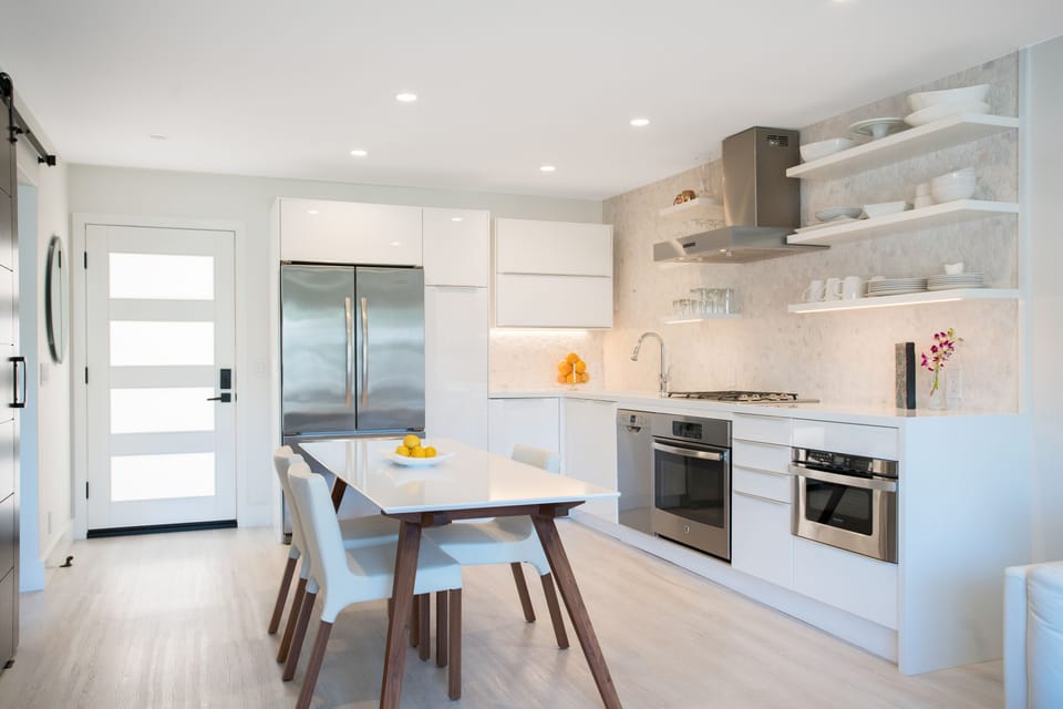 CUSTOM DESIGNED KITCHEN - WELL APPOINTED W/ PLENTY OF CABINET SPACE