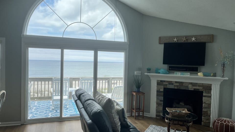 Top Floor Living Room-Reverse floor plan  LVP flooring 
