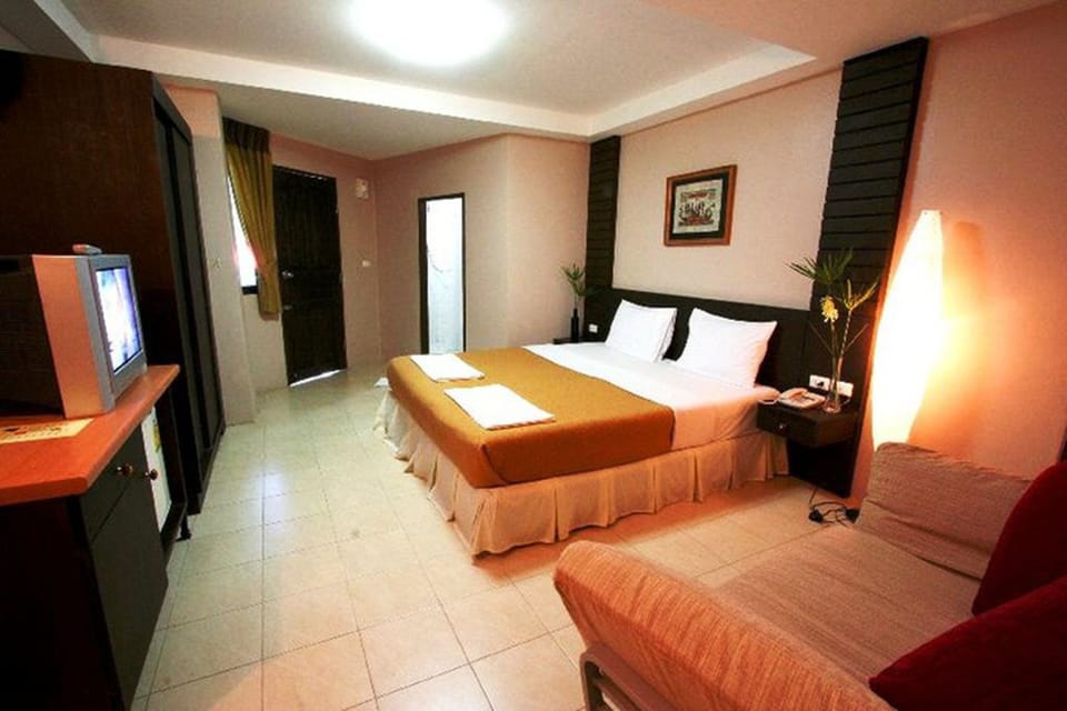 Standard Double Room | Free WiFi