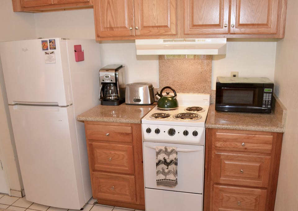 Fully equipped kitchen
