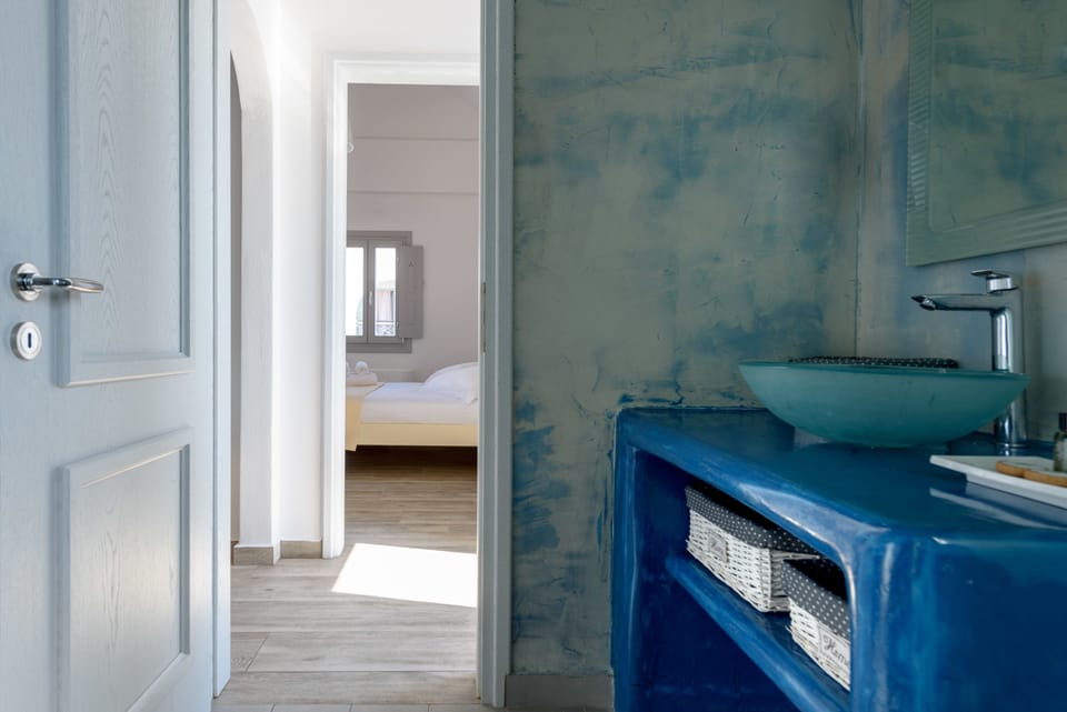Apartment, Jetted Tub (Nektar) | Bathroom sink