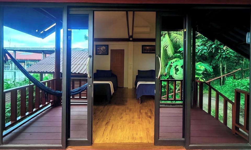 Deluxe Bungalow | Desk, free WiFi, bed sheets