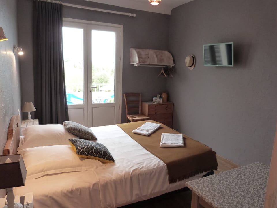 Standard Double Room, 1 Double Bed, Balcony, Garden View | Desk, blackout drapes, free WiFi, bed sheets