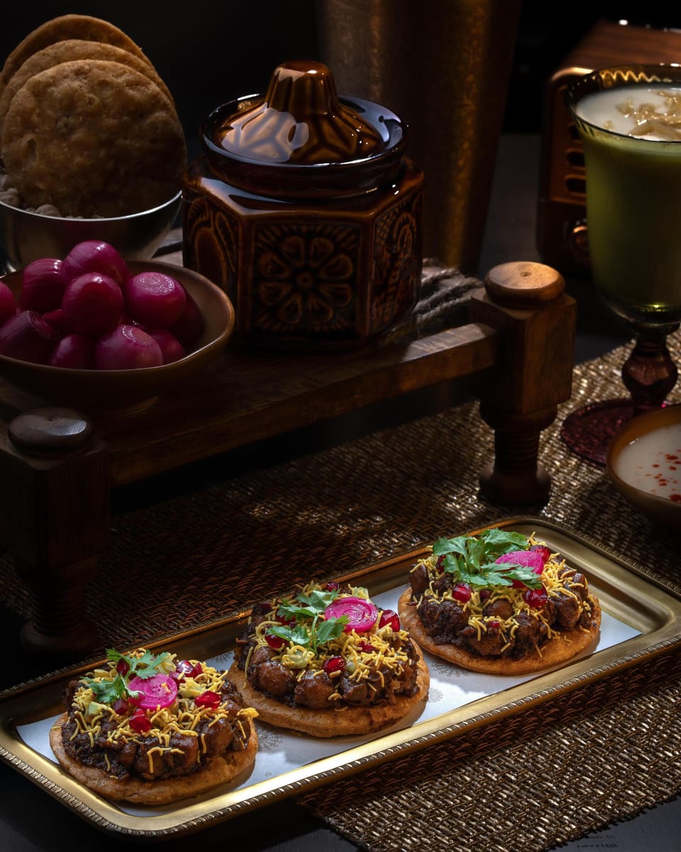 4 restaurants; breakfast, lunch, dinner, and brunch served