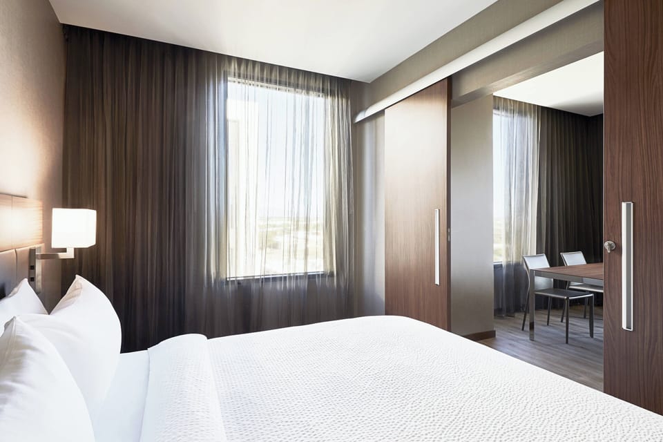 Egyptian cotton sheets, premium bedding, pillowtop beds, in-room safe