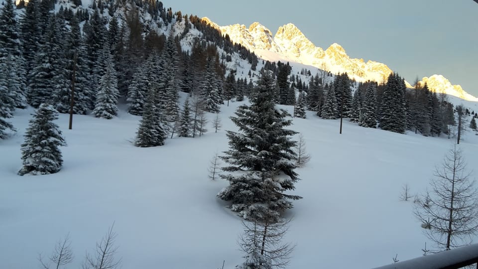 vista dal soggiorno e dalla camera matrimoniale