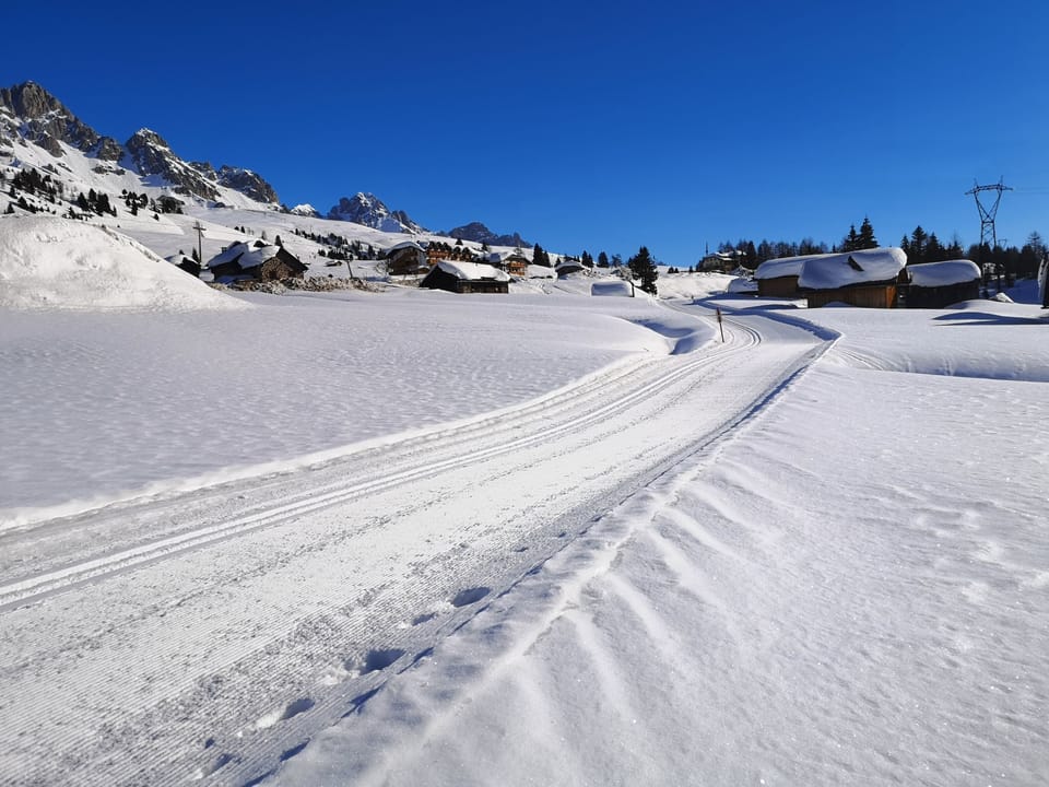 pista di sci da fondo davanti al residence