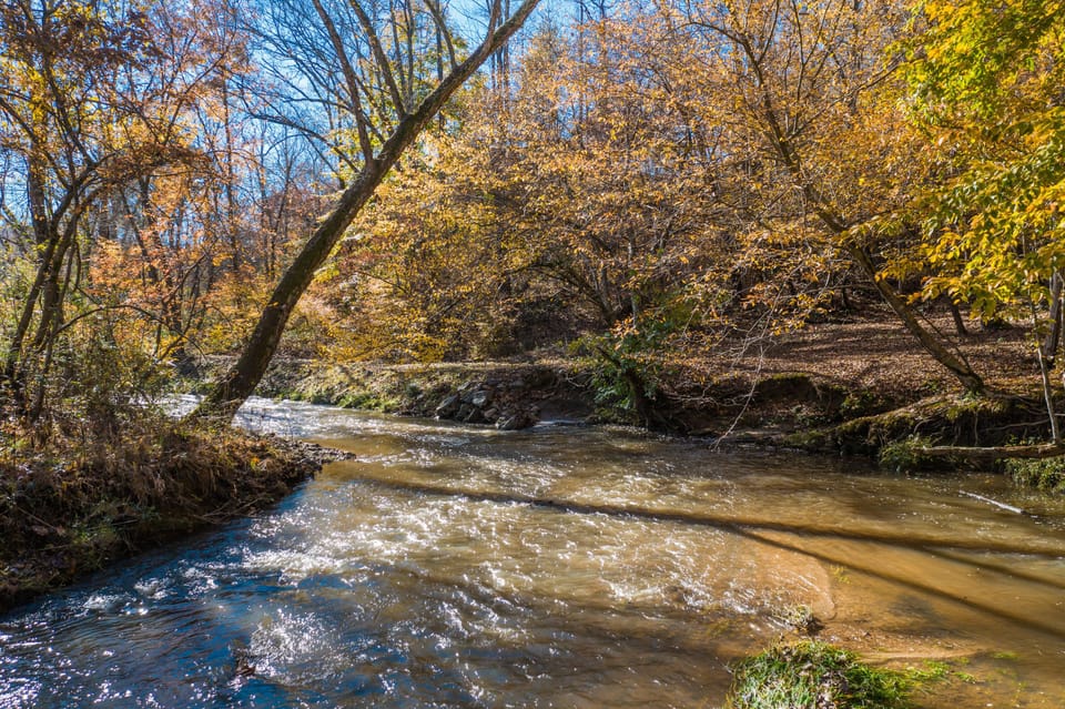 Flowing Creek frontage 