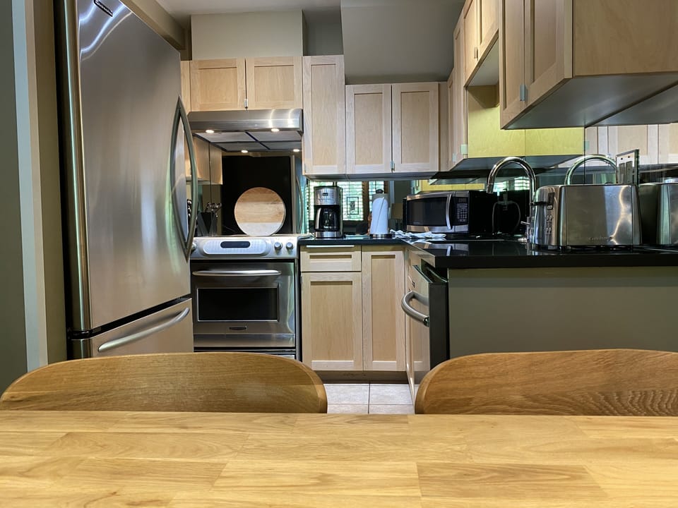 Full sized kitchen, fully equipped