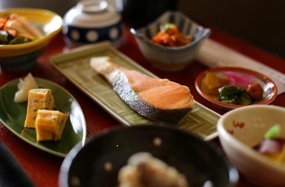 Daily local cuisine breakfast for a fee