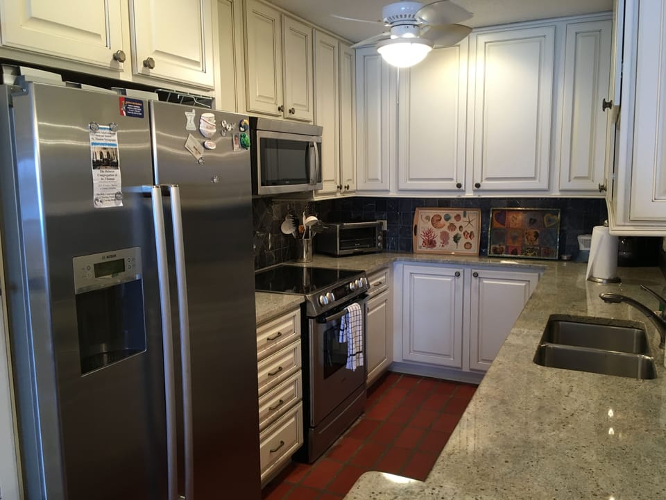 Newly Renovated Granite Kitchen with Designer Appliances