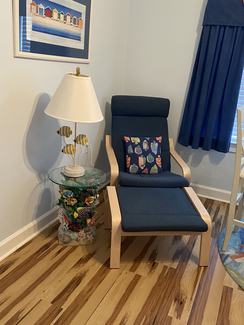Quiet reading corner in the mini suite 