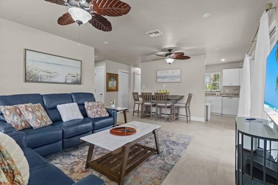 Living room area 