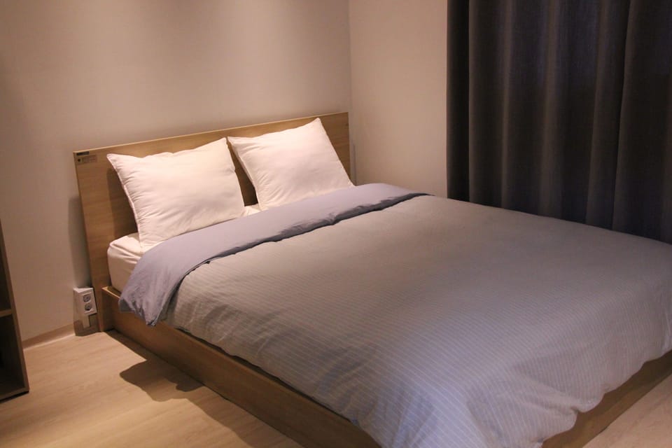 Double Room (No Parking) | Premium bedding, desk, blackout drapes, free WiFi