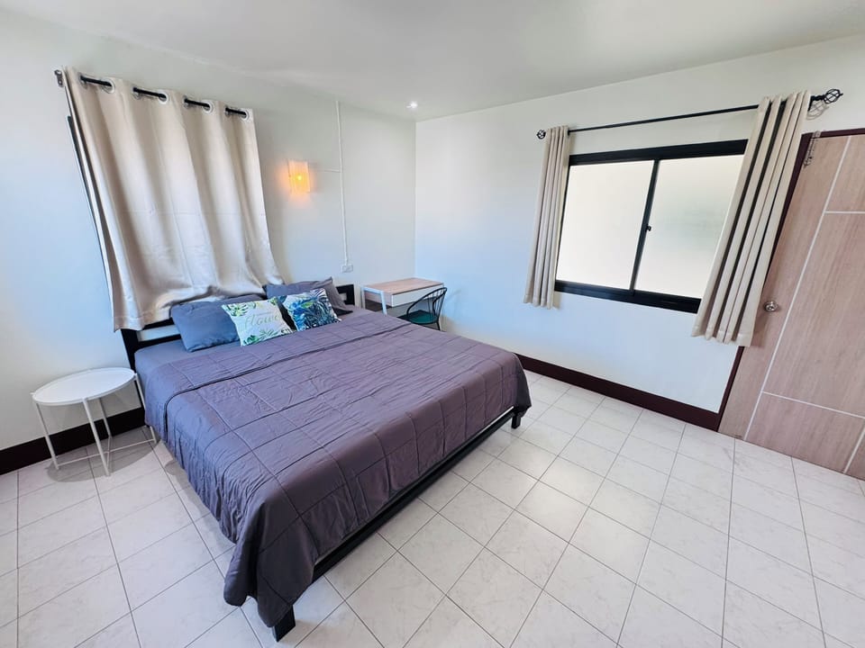 Studio | Free WiFi, bed sheets