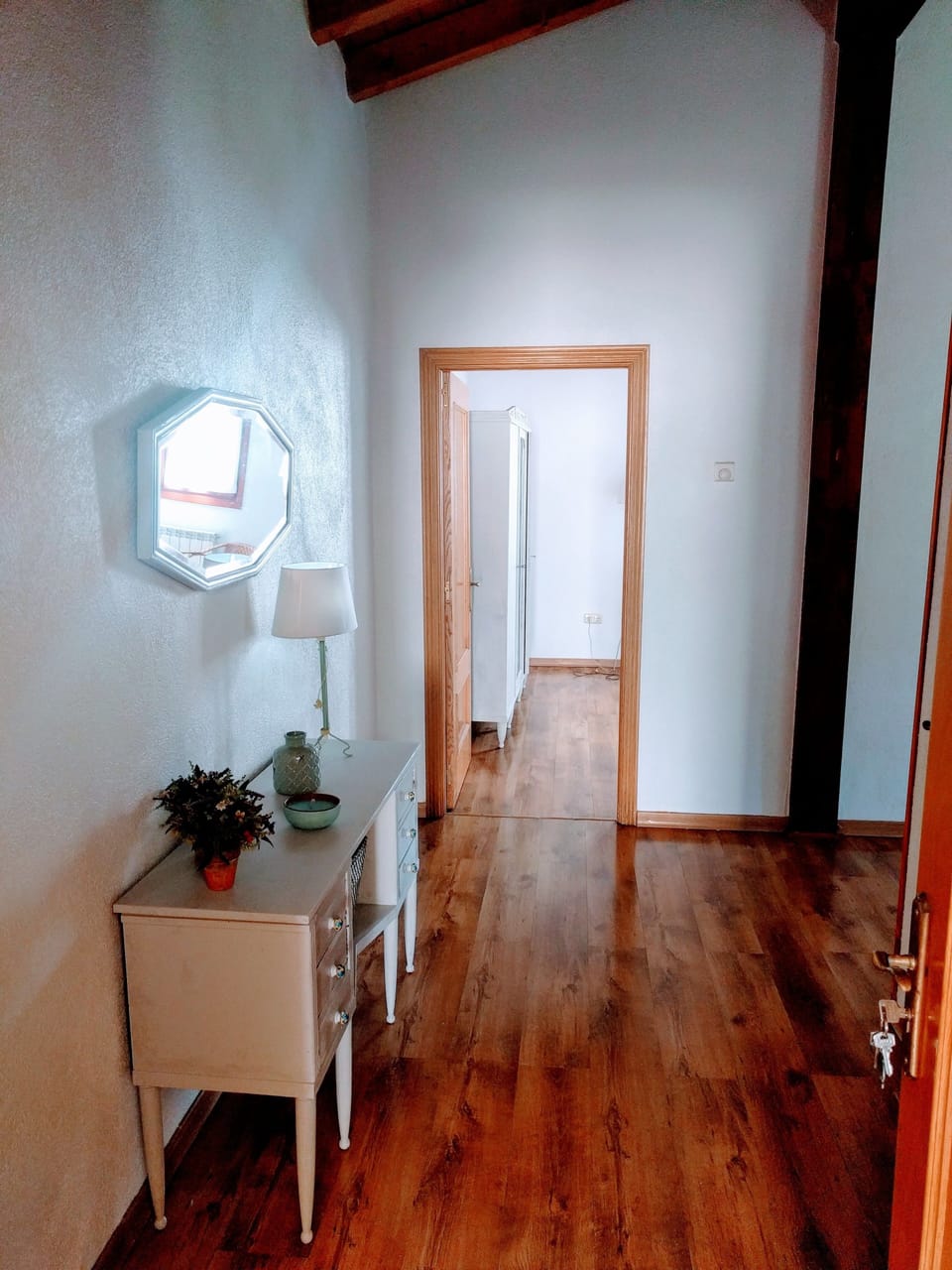 Apartment, 1 Bedroom | Blackout drapes, free cribs/infant beds, rollaway beds, free WiFi