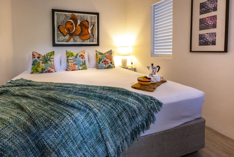 Double Room, Private Bathroom (Hibiscus Room) | 1 bedroom, Egyptian cotton sheets, premium bedding