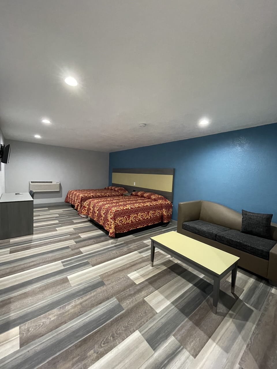 Room, 2 Queen Beds | Iron/ironing board (on request), WiFi (free), bed sheets