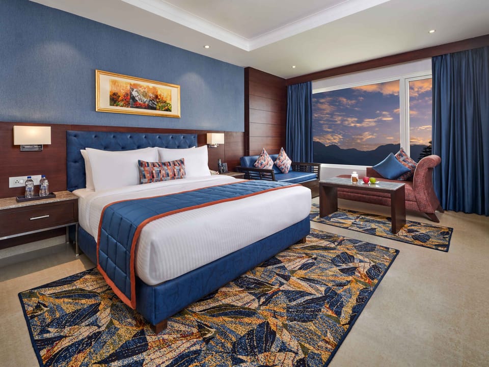 Egyptian cotton sheets, premium bedding, Select Comfort beds, minibar