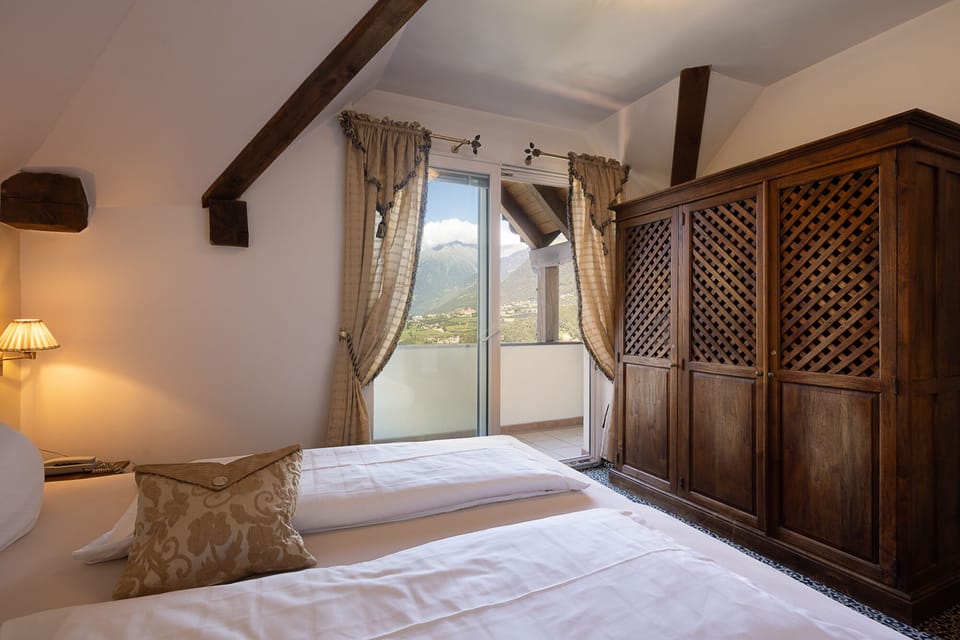 Panoramic Suite, Valley View | 1 bedroom, minibar, in-room safe, desk